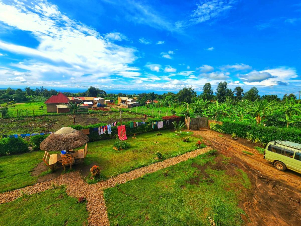 Lights Of Kazinga Orphanage And Homestay Rubirizi ภายนอก รูปภาพ