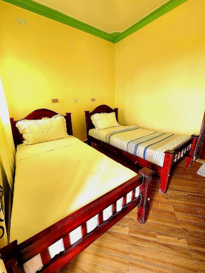 Lights Of Kazinga Orphanage And Homestay Rubirizi ภายนอก รูปภาพ